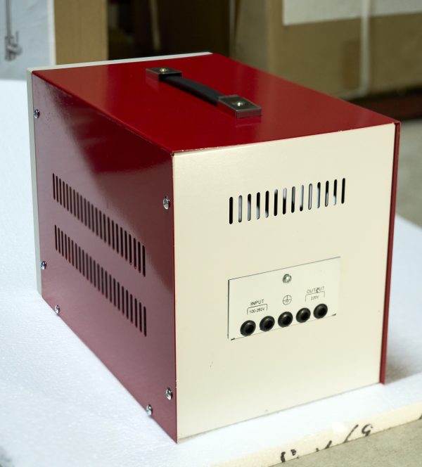 REGULATEUR DE TENSION 3000VA REF:BF-79 – Image 2